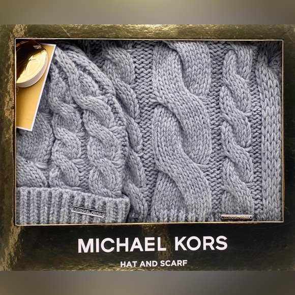 NWT &Box Michael Kors Gray Cable Knit Hat and Scarf Set - Picture 2 of 8